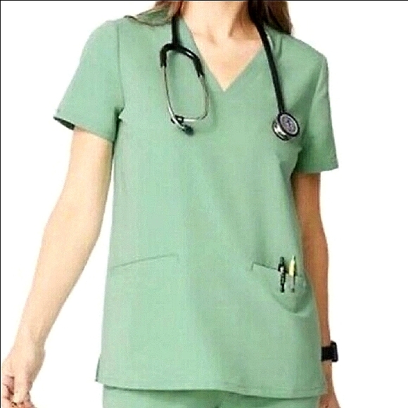 🆕️ Limited Edition FIGS Casma Top Surgical Green Size XS - Picture 3 of 6